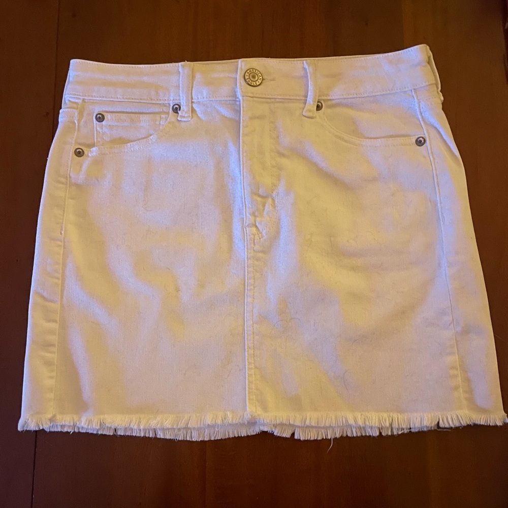 Stylish White Denim Skirt